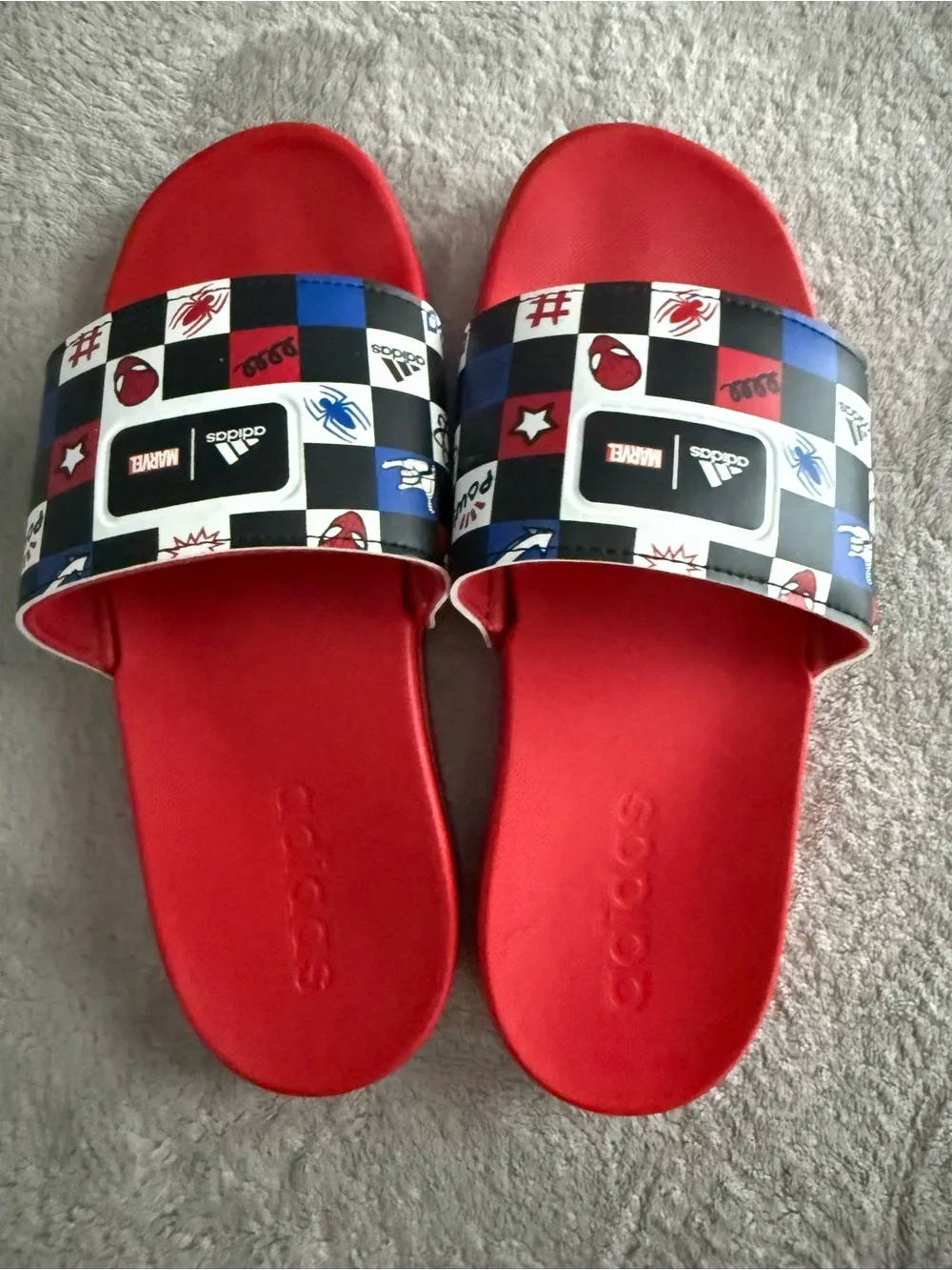 Adidas Marvel Spiderman Slides Kids Sz 3 - worn 1x